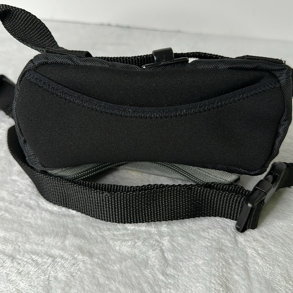 Starmark Dog Training Treat Waist Pack - Picture 4 of 5
